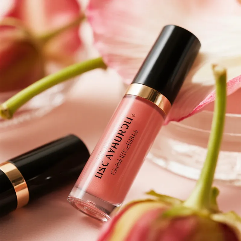 Cov ntawv locot di ncauj gloss cov khoom xa khoom